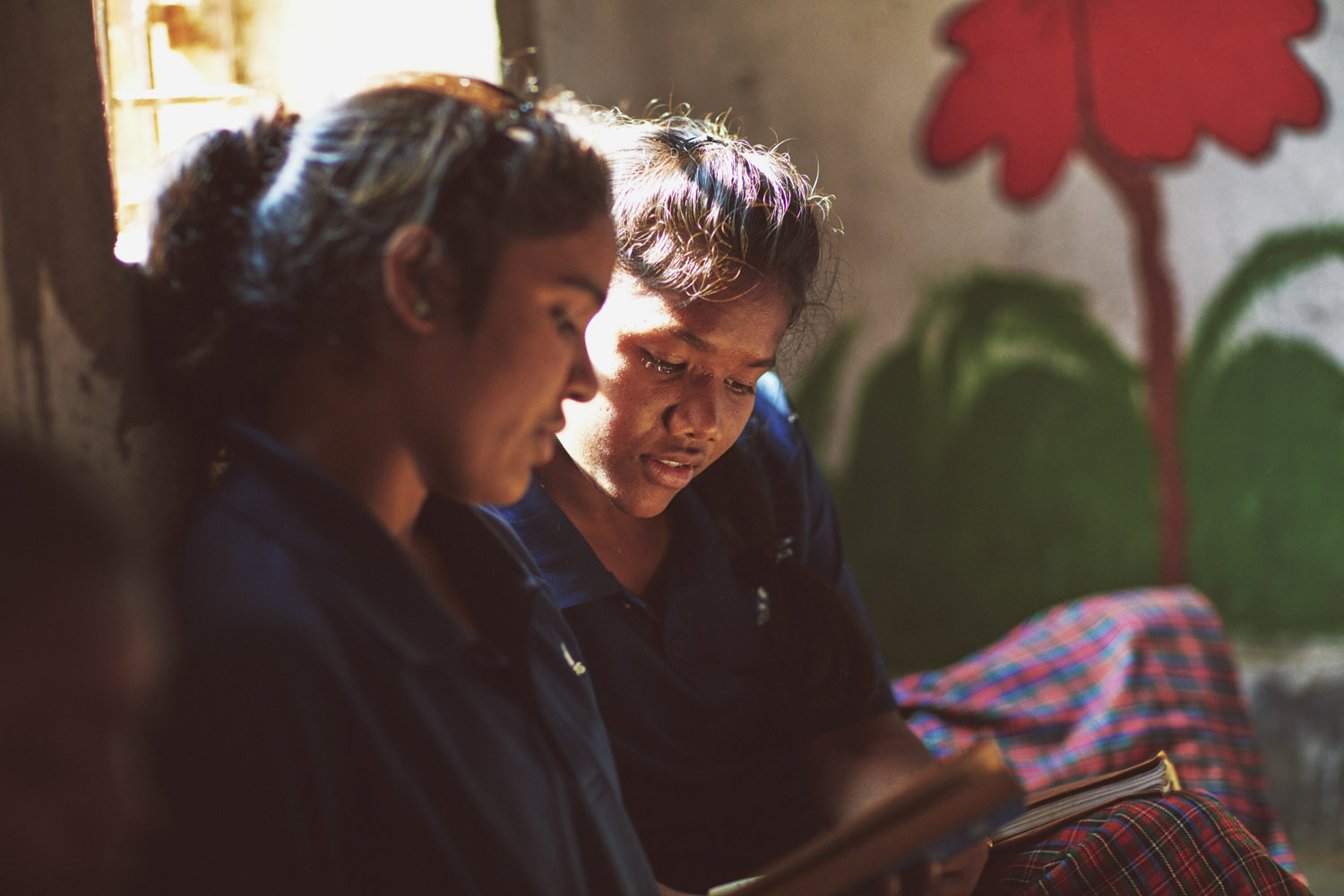 To enroll in Yuwa school, a girl has to join one of the soccer teams. Through the game, girls encourage each other to stay in education. (Yuwa)