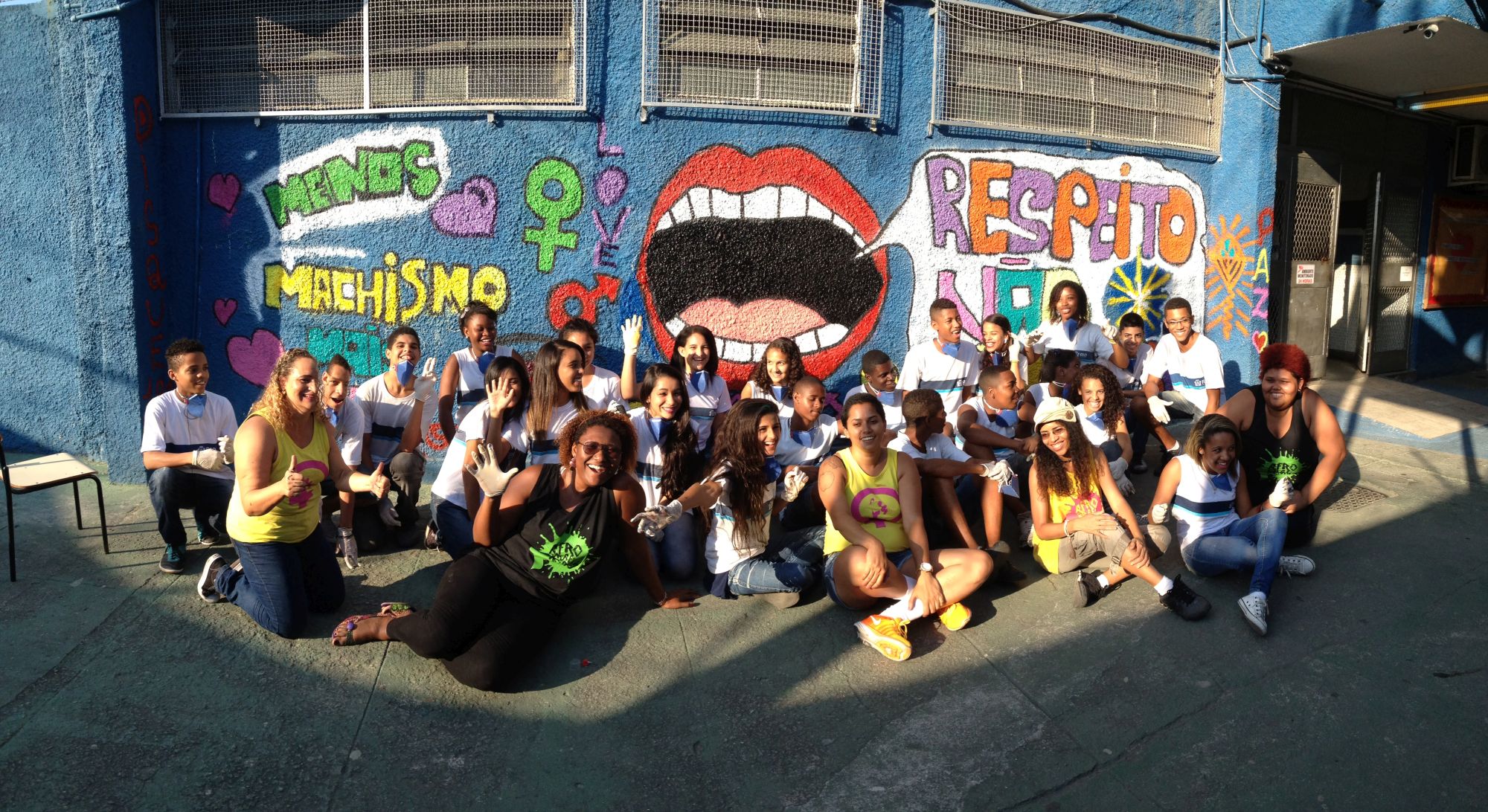 A Rede Nami graffiti workshop to end violence against women was held on September 3, 2015, in Nova Iguaçu, Rio Janeiro, Brazil. (Rede Nami)