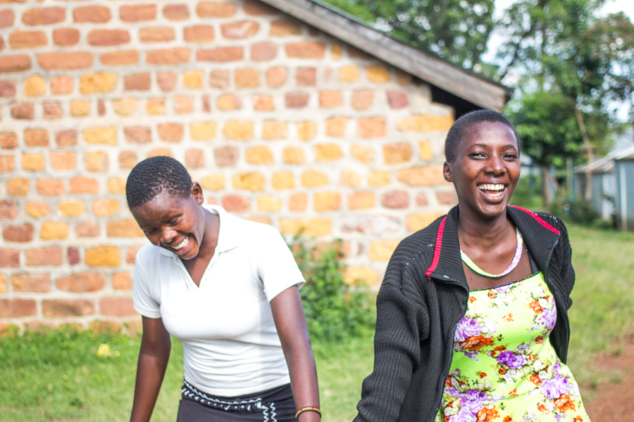 Female genital mutilation rates in many Kenyan ethnic groups are declining, but the Kuria community refuses to end the practice. And the reason is money, say activists. (Anna Dubuis)